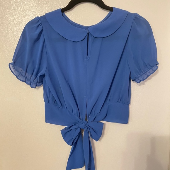EUC Sheer Crop Dressy Top Size Small - Picture 2 of 7
